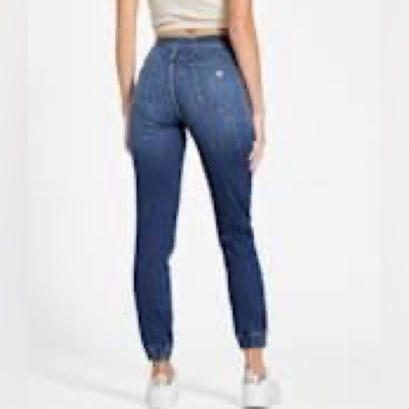 Guess Jean Joggers - Picture 3 of 9